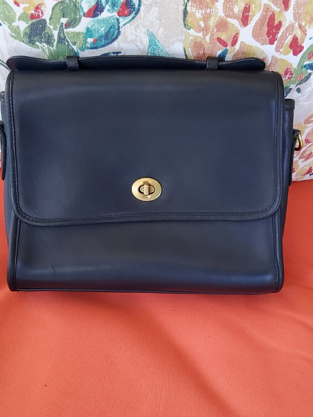 Vintage Coach Court Crossbody in Navy 9870 - Picture 14 of 16